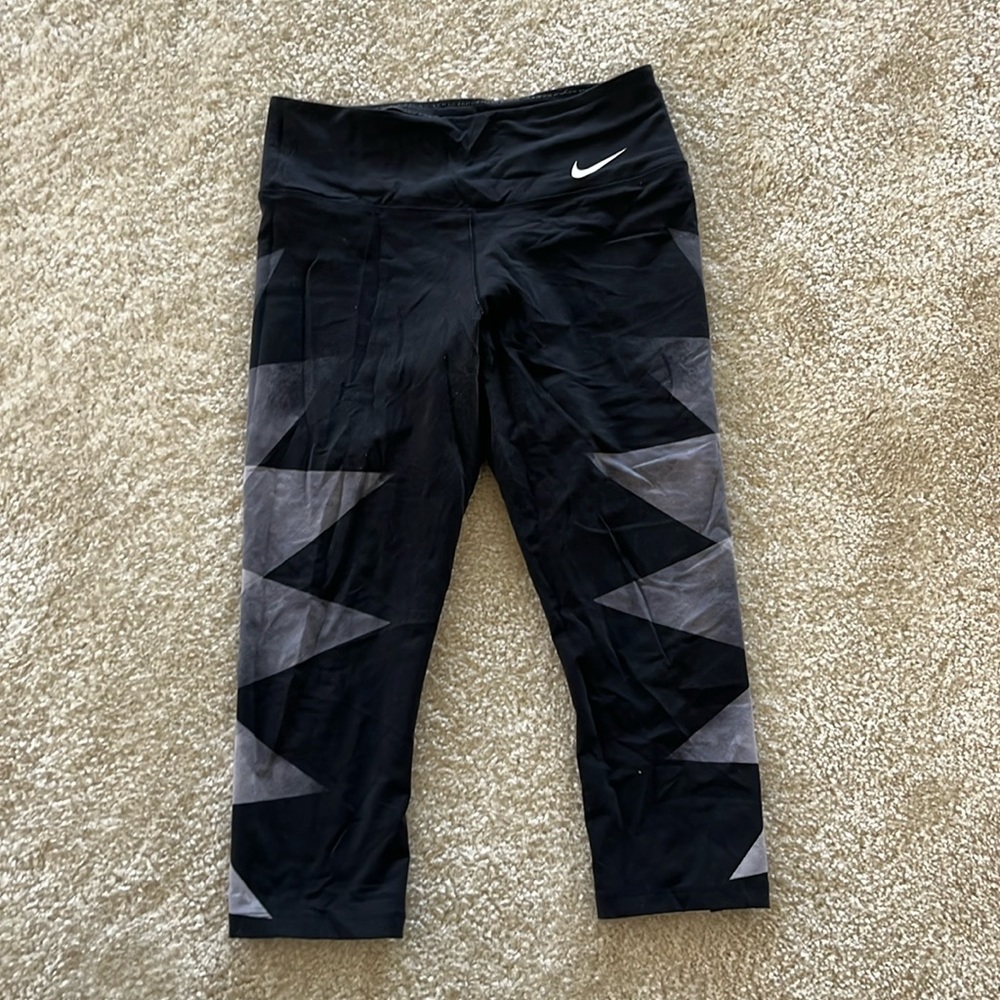 Nike Dri-Fit Medium Leggings